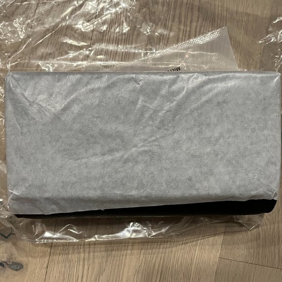 NWT Tory Burch Miller Wallet Crossbody - Picture 3 of 8